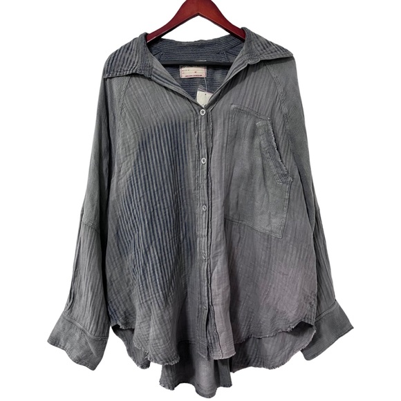 Free People We The Free Indigo Skies Stripe Shirt Size M Gravel Grey Raw Hem - Picture 3 of 12